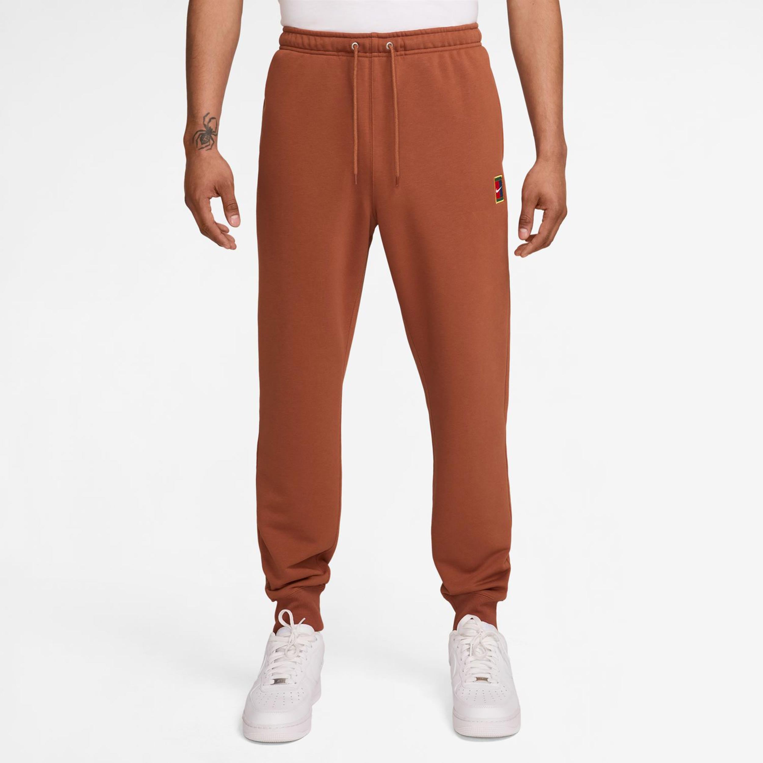 Nike Court Dri-Fit Heritage Fleece Pantalon Survêtement Hommes-Rouille