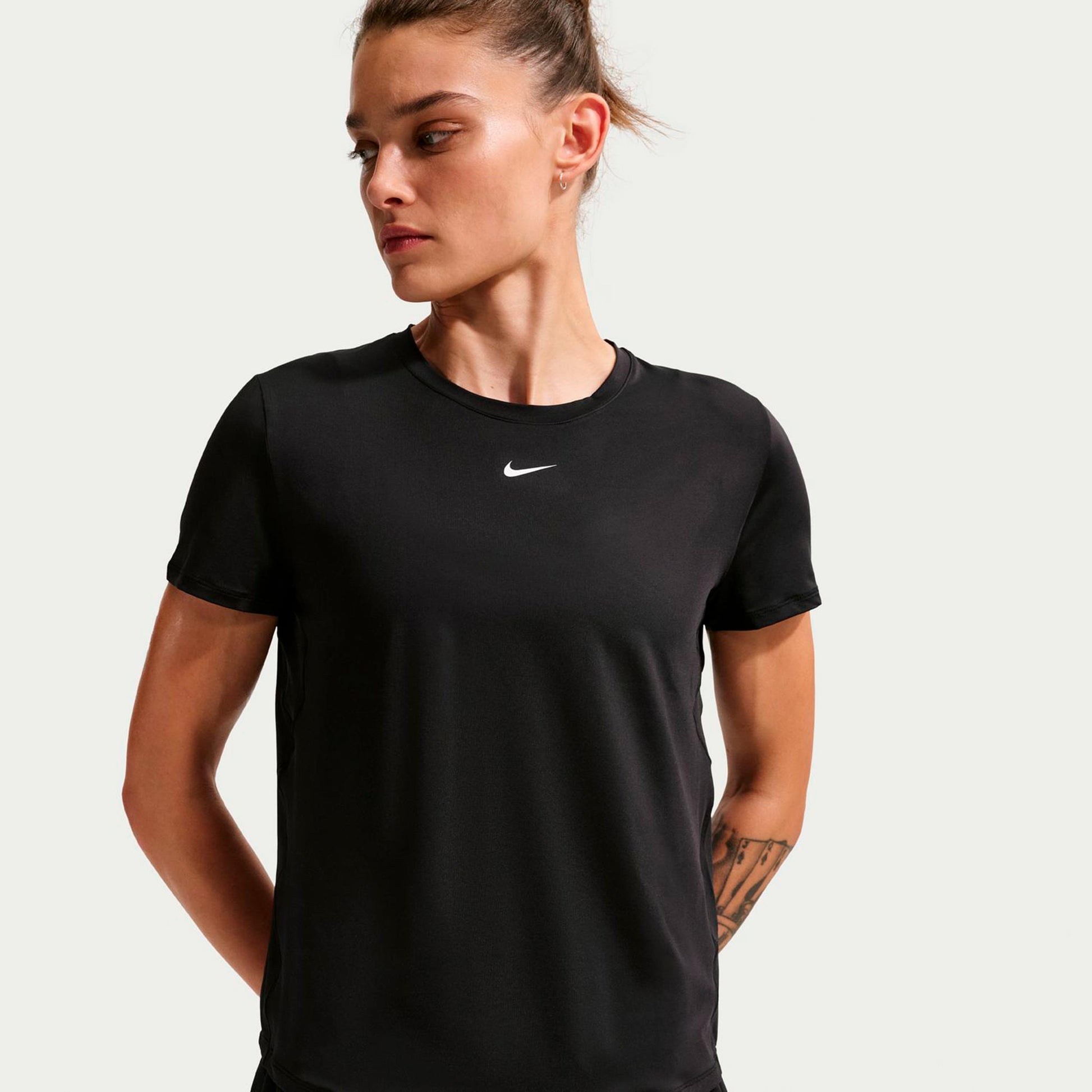 Nike One Dri-Fit T-shirt Dames-zwart, wit